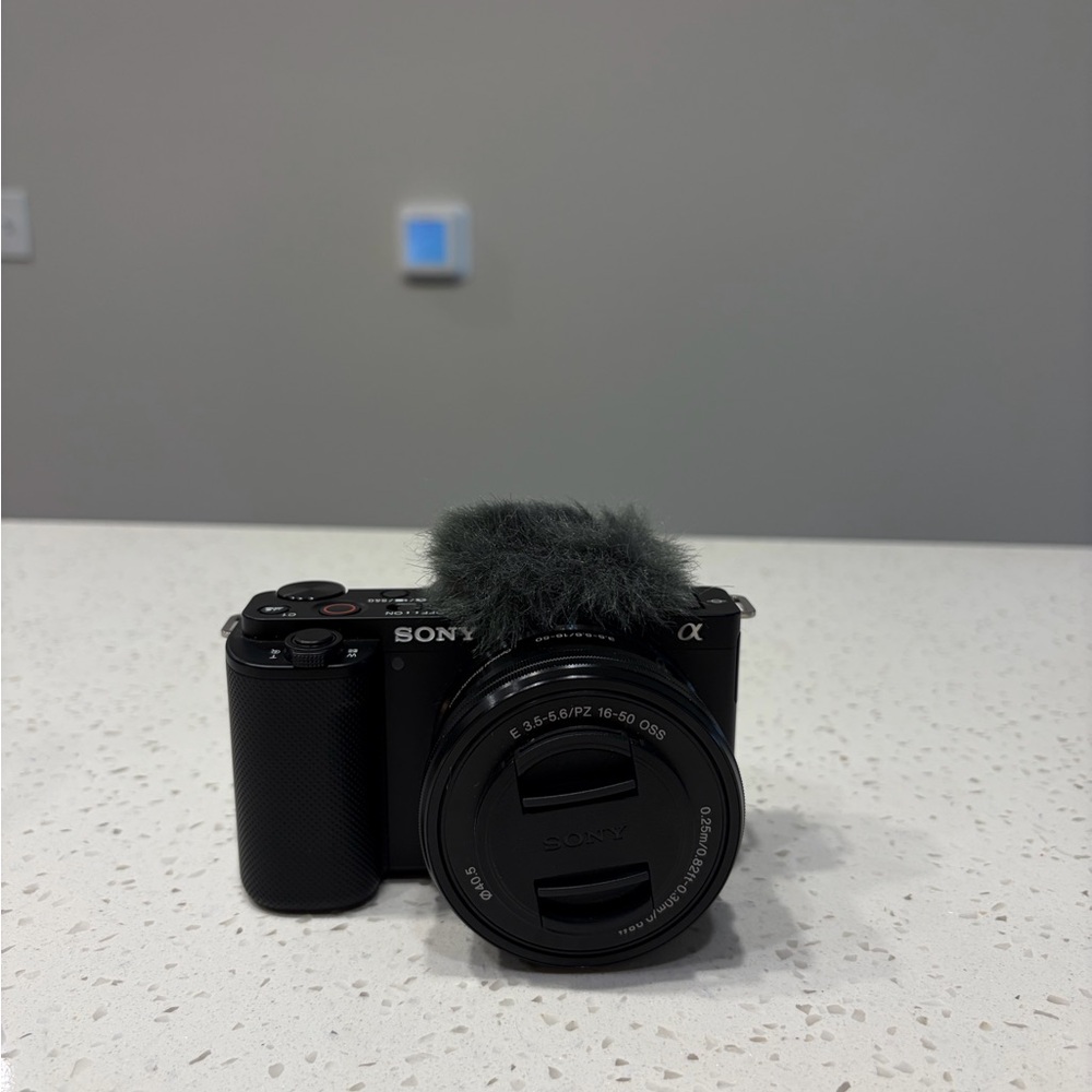 SONY ZV-E10 vlog camera